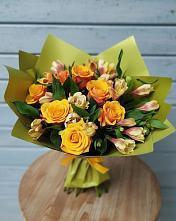Букет цветов из:  Альстромерии и Розы в Новокубанске