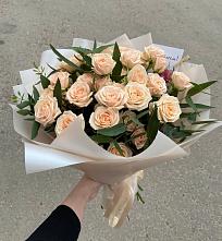 Букет Кремовые розы Латте в Новокубанске