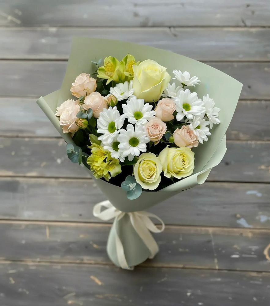 Букет цветов из: Альстромерии, Розы и Хризантемы в Новокубанске