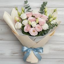 Букет цветов из:  Лизиантусы в Новокубанске