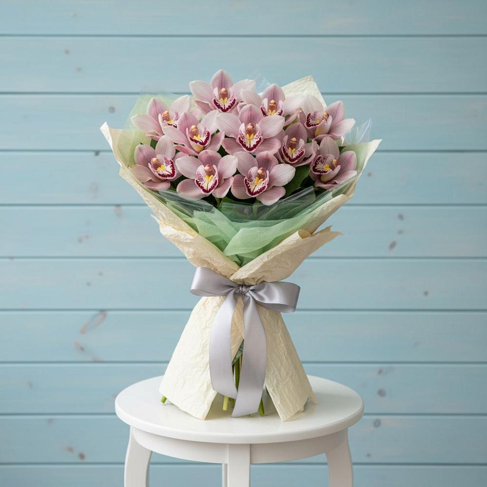 Букет цветов из: Орхидеи и Розы в Новокубанске