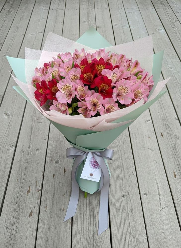 Букет цветов из: Альстромерии в Новокубанске