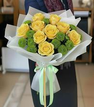 Букет цветов из:  Хризантемы и Розы в Новокубанске