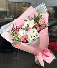 Букет цветов из:  Розы, Лизиантусы и Хризантемы в Новокубанске