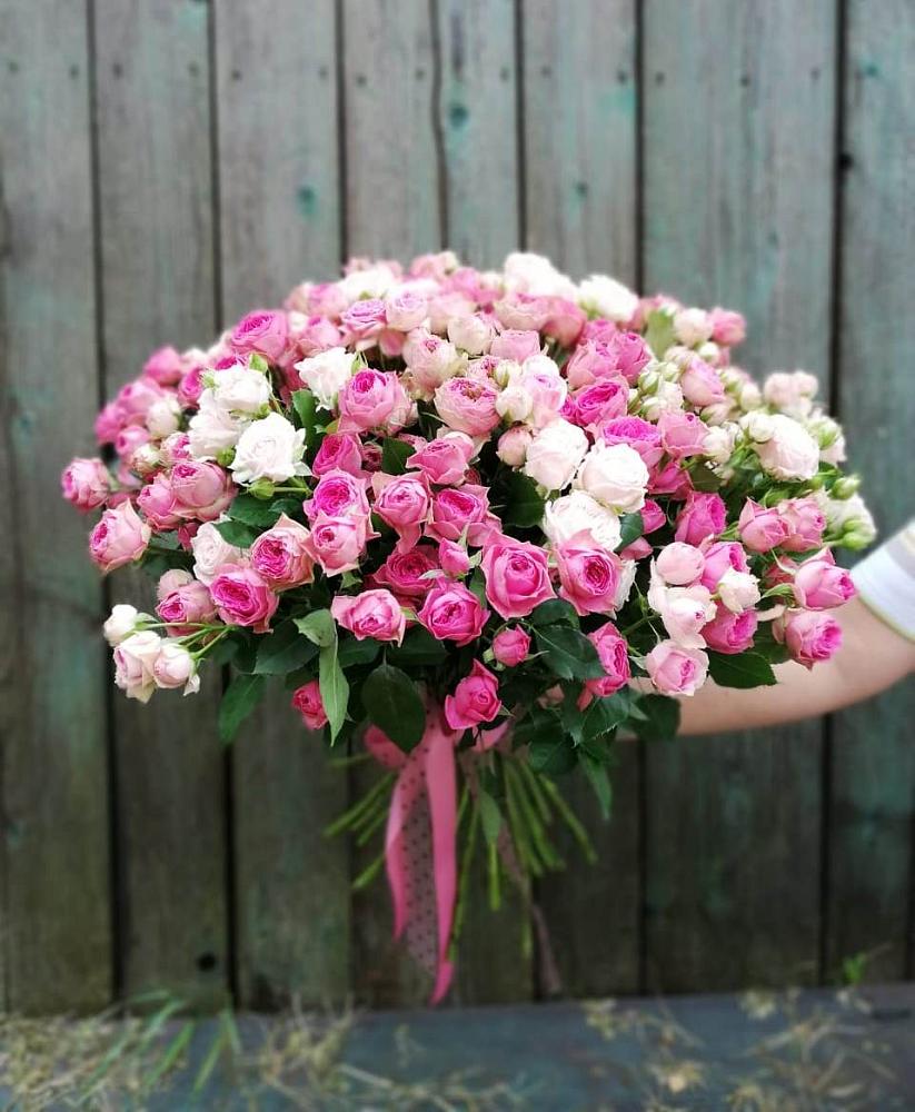 Букет Розовые кустовые розы Натали и Лав Лидия в Новокубанске