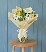 Букет цветов из:  Хризантемы и Розы в Новокубанске