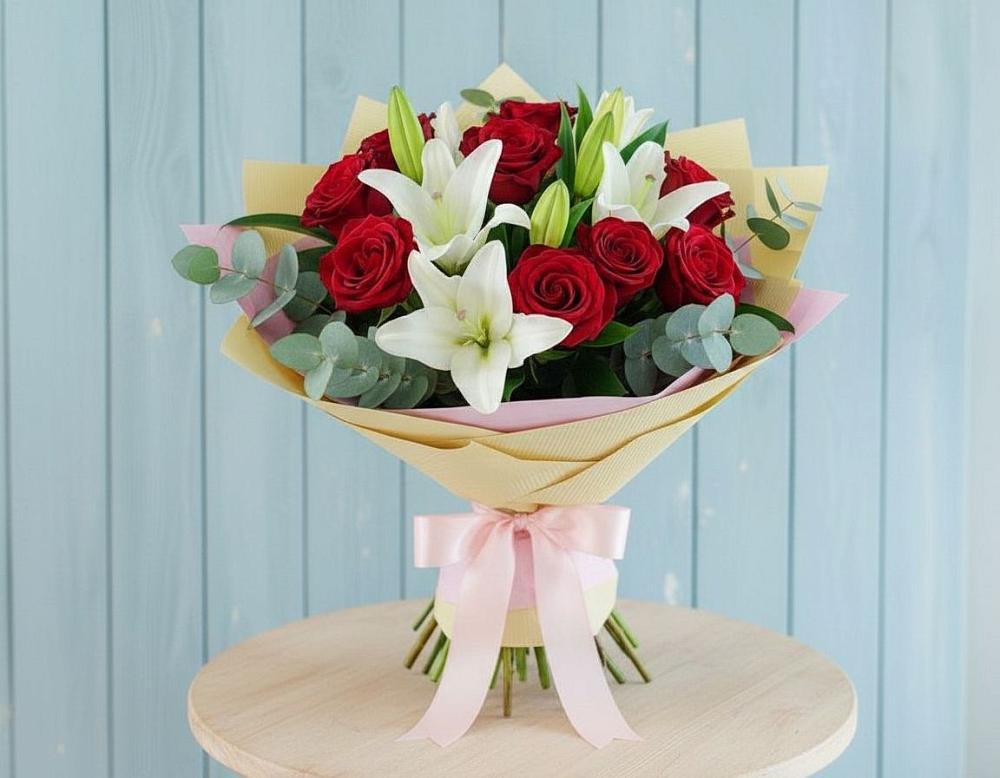 Букет цветов из: Лилии и Розы в Новокубанске